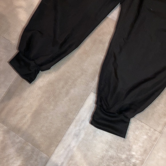 Lite weight joggers 🏃‍♀️ - Picture 8 of 9